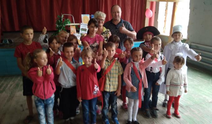 Луганський обласний центр соціально-психологічної допомоги привітав майбутніх школярів громади