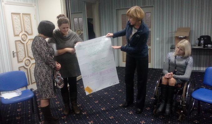 Департамент соцзахисту населення Луганської ОДА долучився до семінару: «Створення безпечного середовища для жінок ВПО та прийомних громад – боротьба з конфліктом та насильством»