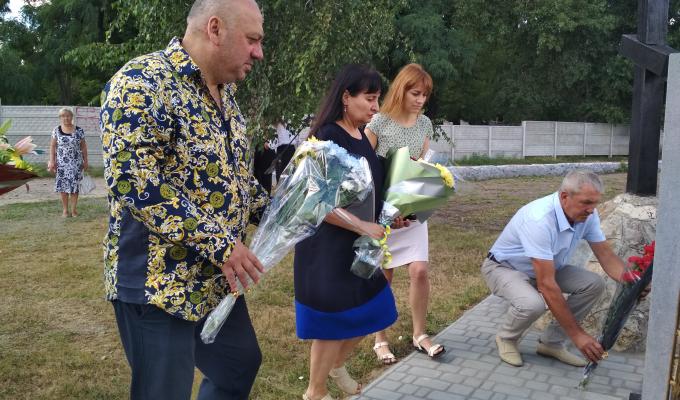 На Луганщині вшанували пам'ять жертв нацистського геноциду ромів