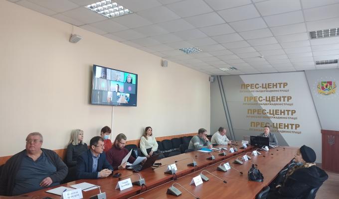 На засіданні регіональної ради підприємців при облдержадміністрації розглянули особливості використання реєстраторів розрахункових операцій