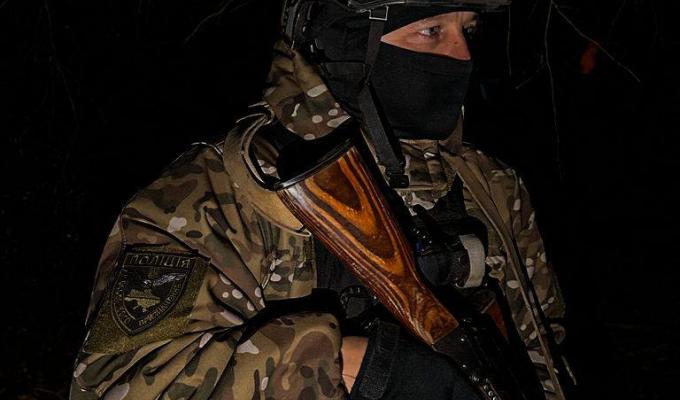 Луганський спецпризначенець «Білий» разом із побратимом викрив та затримав окупанта