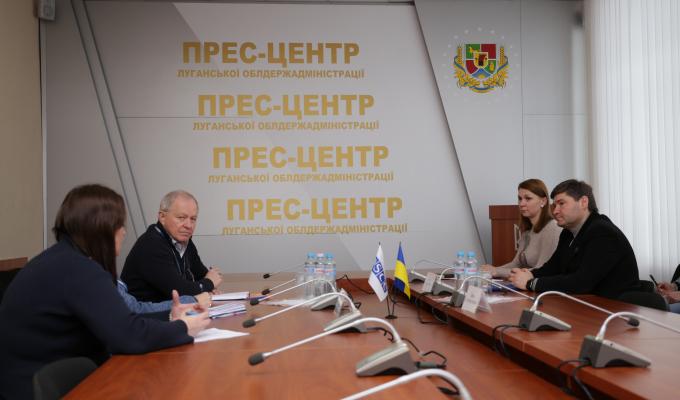 Безпекові та гуманітарні питання обговорені з представниками СММ ОБСЄ