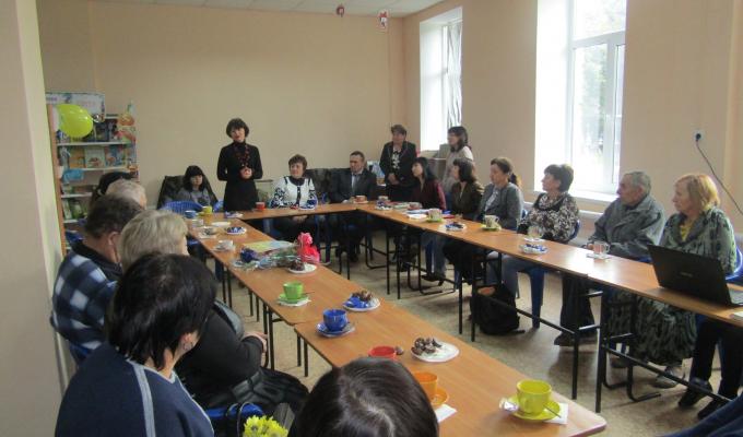 У Білокуракинському районі центр зайнятості та соціальні служби зустрілися із усиновителями, опікунами та прийомними батьками