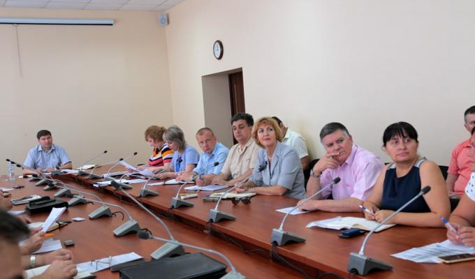 На апаратній нараді розглянуто ситуацію з наповнення місцевих бюджетів