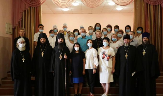«Блаженні милостиві»: Сєвєродонецька єпархія придбала сучасний гематологічний аналізатор для Сватівської психологічної лікарні
