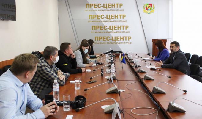 Закордонні журналісти відзначили позитивні інфраструктурні зміни на Луганщині