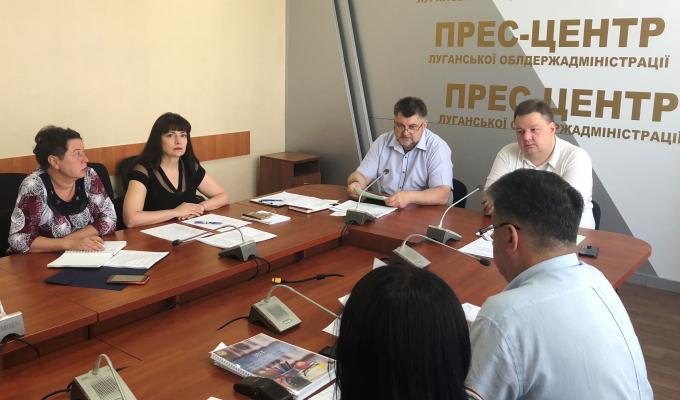 Проблемні питання Луганщини на контролі влади регіону Проблемні питання Луганщини на контролі влади регіону