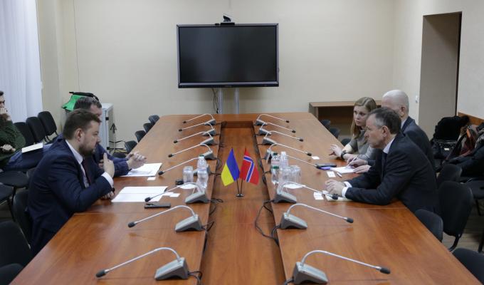 Важливо, щоб напрями міжнародної підтримки співпадали з Планом розвитку територій Луганщини, – Сергій Філь на зустрічі з делегацією Королівства Норвегія