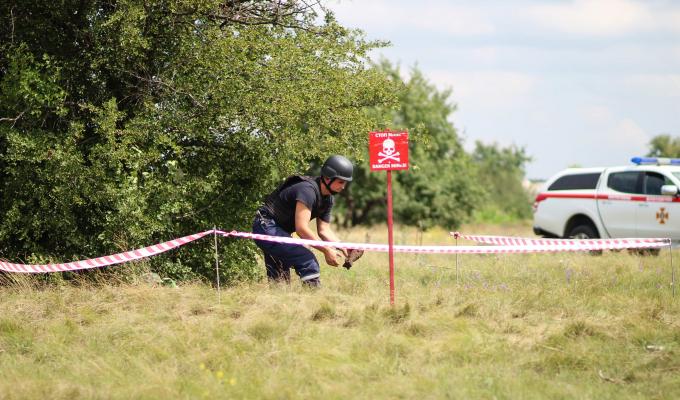 Піротехніками на Луганщині вилучено 49 одиниць вибухонебезпечних предметів 