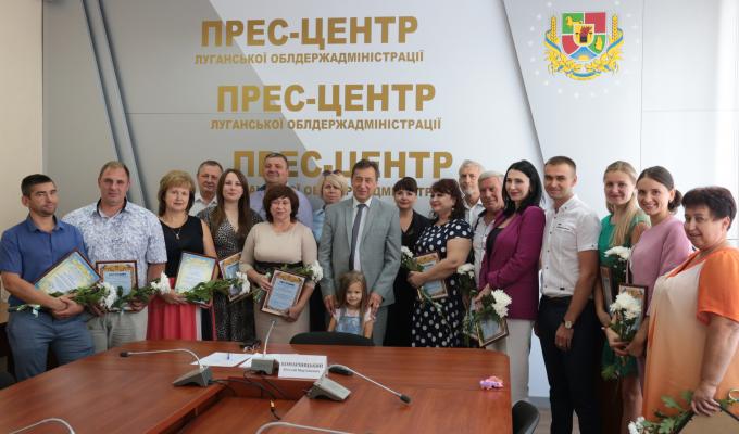 Віталій Комарницький привітав підприємців Луганщини з професійним святом