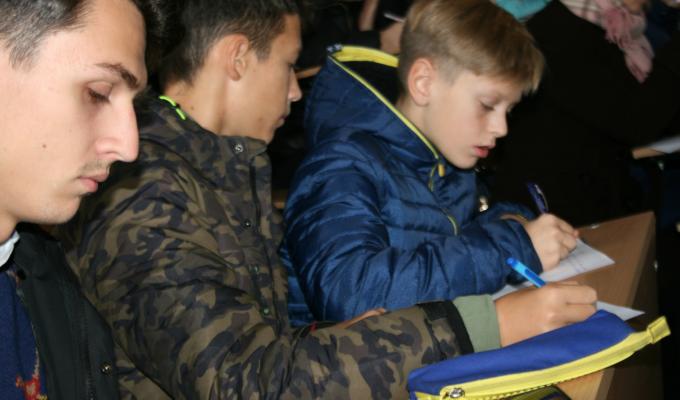 Луганщина долучилася до написання Всеукраїнського диктанту національної єдності