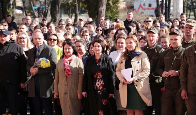 Рекорд України встановлено! Більше 11,5 тис. жителів Луганщини читали вірші Тараса Шевченка