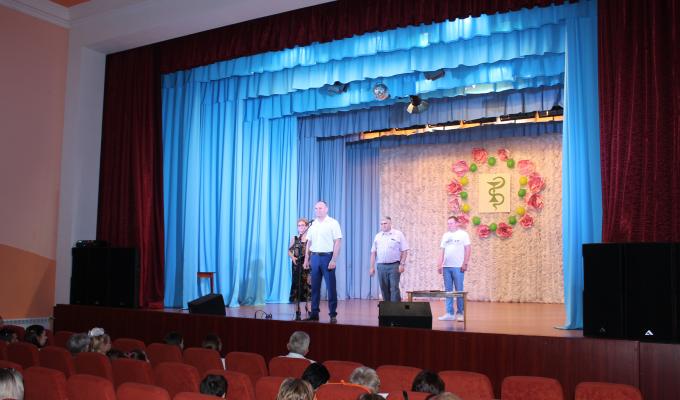 Медиків поблизу лінії розмежування привітали з професійним святом