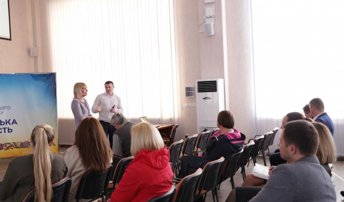 Підвищення громадянської освіченості щодо запобігання конфліктів на рівні громад обговорено в облдержадміністрації