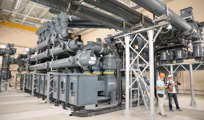 Сергій Гайдай: енергетики знайшли схему підключення області. Триває подача напруги на уцілілі підстанції