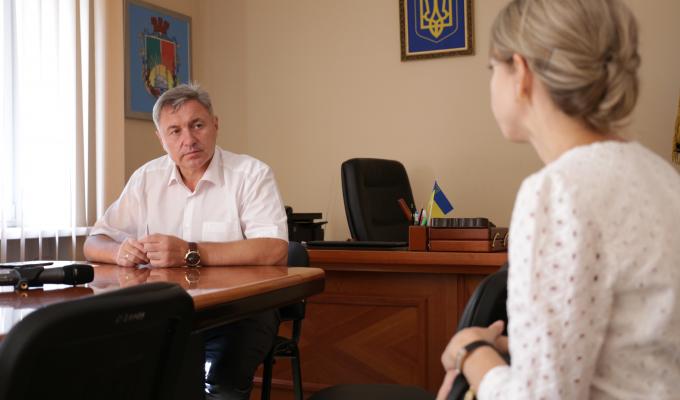 Нестача медичних кадрів, транспортна логістика, соціальне забезпечення інвалідів – питання Юрію Гарбузу на прийомі у м. Щастя