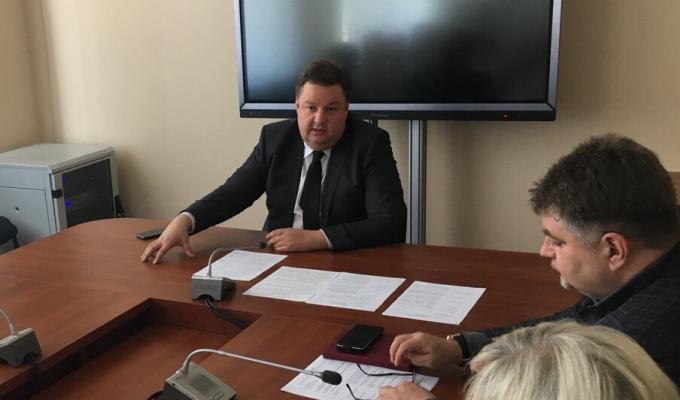 Перше засідання робочої групи з питань визначення потреби та пріоритетних напрямків створення робочих місць у малому та середньому підприємництві відбулося в облдержадміністрації Перше засідання робочої групи з питань визначення потреби та пріоритетних напрямків створення робочих місць у малому та середньому підприємництві відбулося в облдержадміністрації