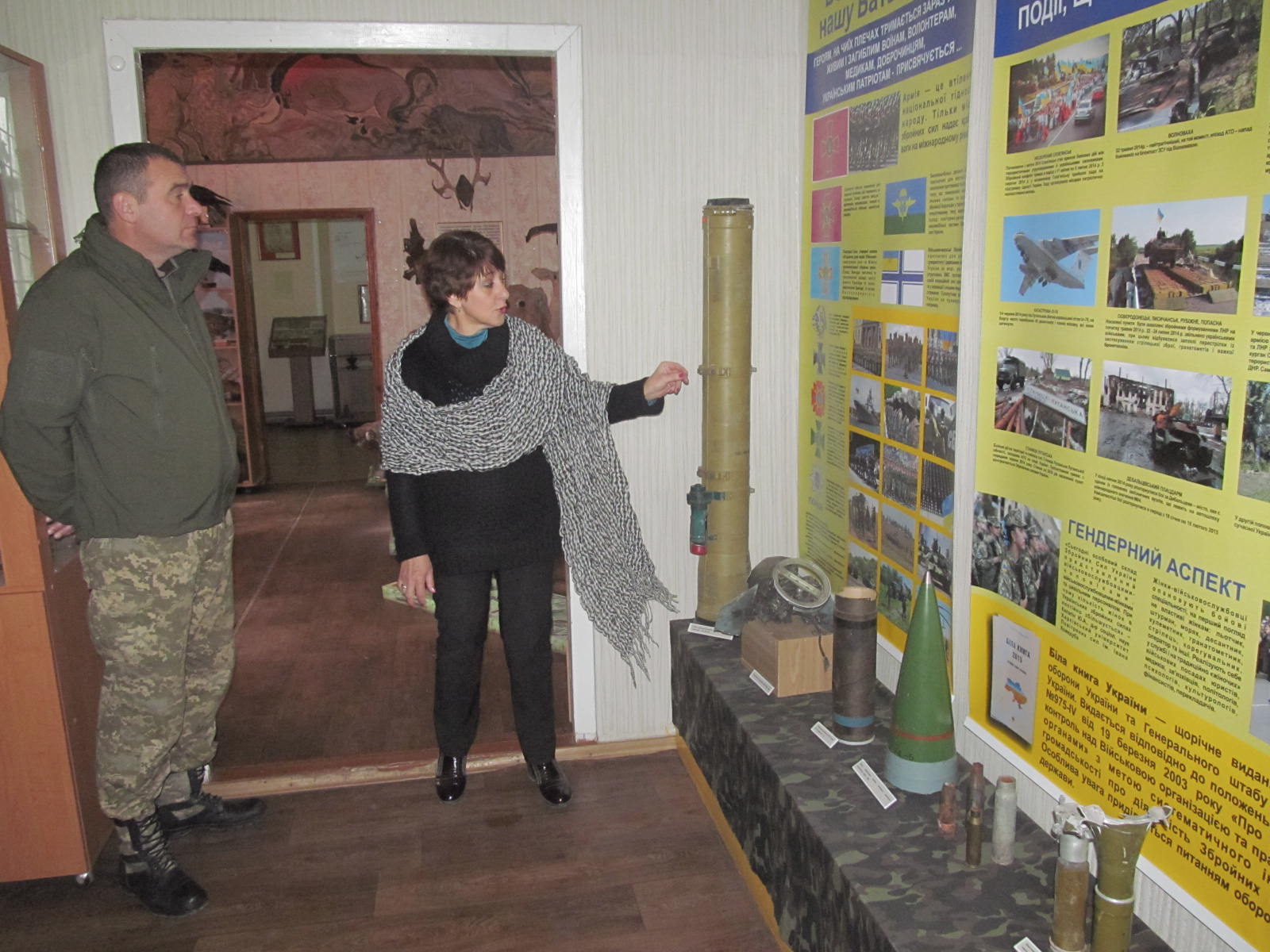 У Старобільську відкрилася тематична експозиція «Буремний Донбас: шлях до миру»