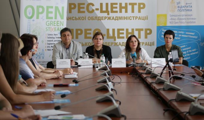 Освітні центри «Донбас-Україна»  запрошують абітурієнтів з непідконтрольних територій та «лінії розмежування»