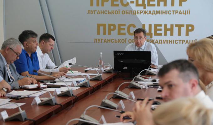 Віталій Комарницький: заклади освіти Луганщини повинні бути вчасно підготовлені до навчального року 