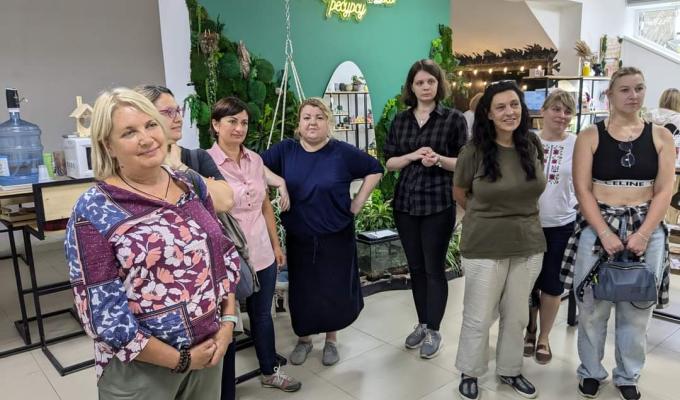 Жінок-переселенок з Луганщини навчили, як перезапустити свою кар’єру