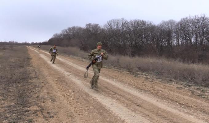 У бригадах та частинах Об’єднаних сил відбулися відбіркові змагання з воєнізованого кросу
