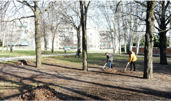 В містах та районах області: У Лисичанську проходть загальноміський суботник