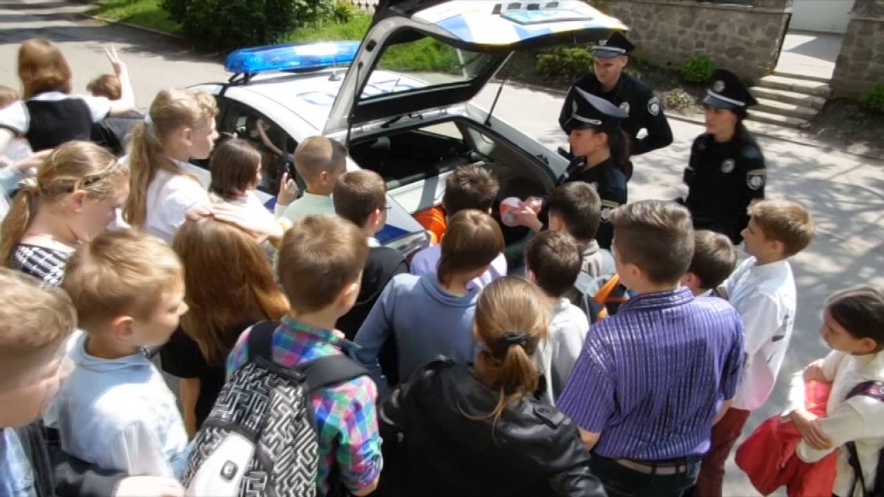 З 1 вересня за безпекою в школах Луганщини слідкуватимуть працівники Національної поліції та МНС