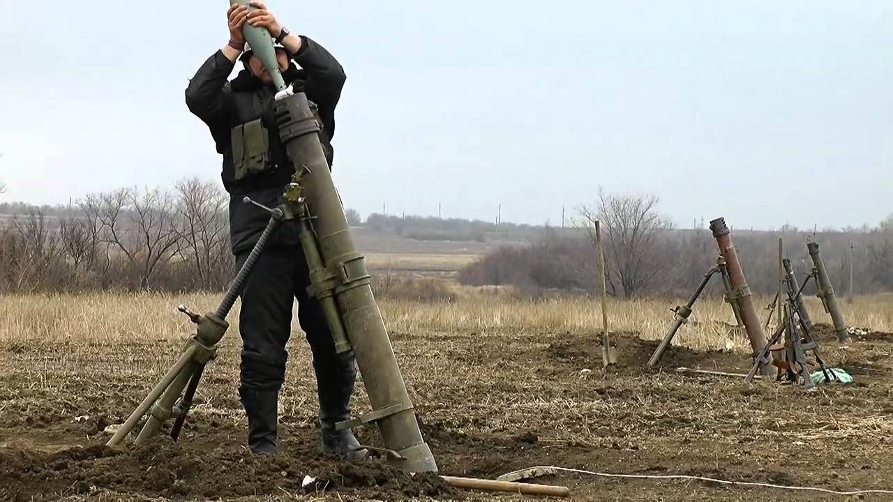 Новини АТО: ворог застосовує важке озброєння вздовж всієї лінії розмежування