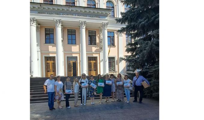 Десятьом ліцеям Луганщини передано 70 одиниць комп’ютерної техніки