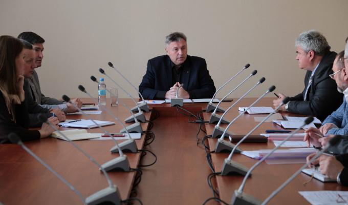 Луганщина промислова: робоча зустріч голови облдержадміністрації Юрія Гарбуза з керівництвом ПАТ "Лисичанськвугілля"