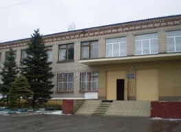 У Станично-Луганському районі з автоматичної зброї вночі обстріляли школу