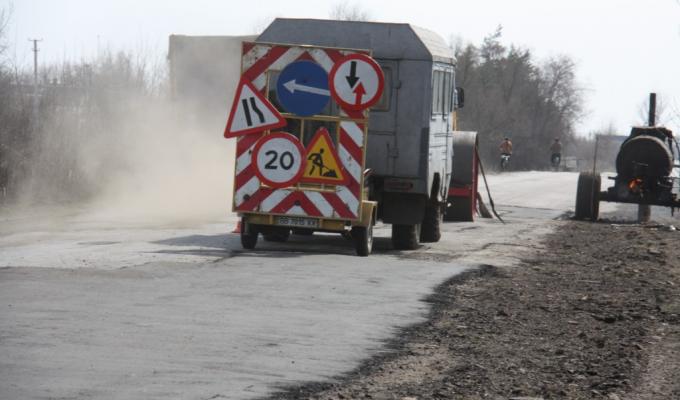 На Луганщині відновлюють дороги державного значення