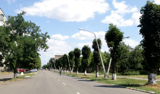 У містах та громадах області: у Попасній реконструюють вуличне освітлення