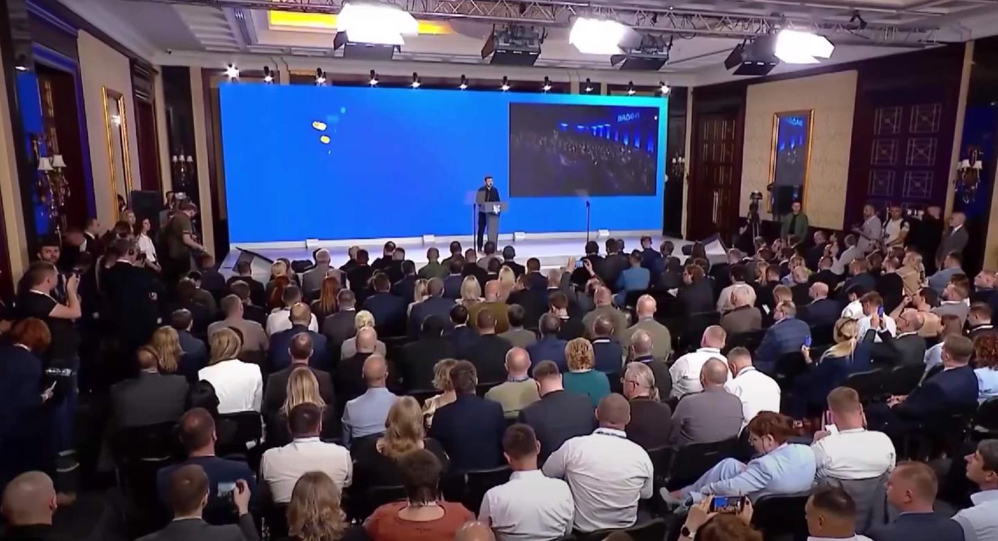 Олексій Харченко взяв участь у ІІІ Міжнародному саміті міст і регіонів (відео)