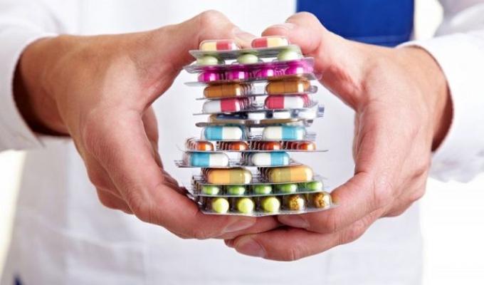 Уряд затвердив перелік ліків та медвиробів, що закуповуються міжнародними організаціями у 2017 році