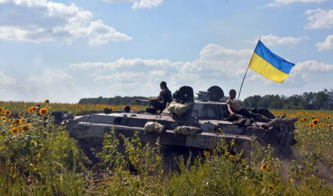 Новини АТО: на Луганщині не припиняються ворожі обстріли