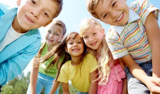 Місцеві бюджети Луганської області отримали з державного бюджету субвенцію на виплату державної соціальної допомоги на дітей-сиріт та дітей, позбавлених батьківського піклування