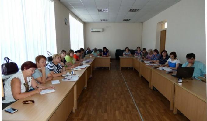 Освітяни Луганщини розглянули аспекти держстандарту базової і повної загальної середньої освіти