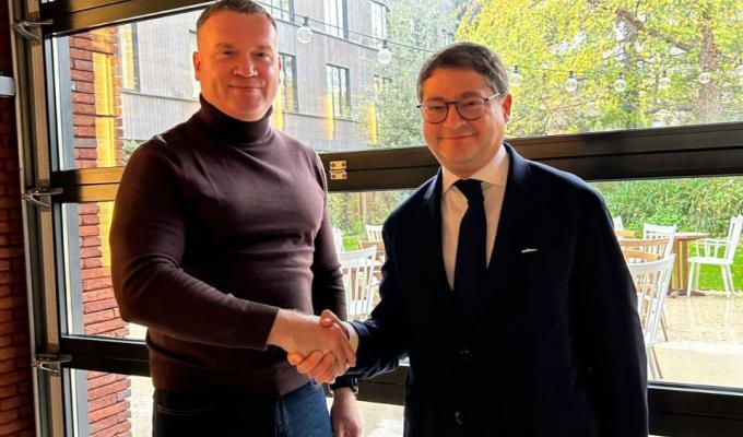 Делегація з Луганщини бере участь у Конгресі мерів та міжмуніципальних президентів Франції