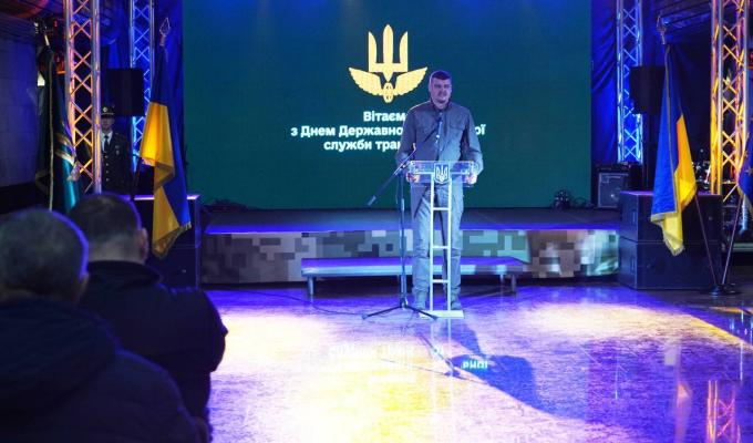 За кожним відновленим мостом, кожною фортифікацією та розмінованим метром стоять конкретні люди, - Артем Лисогор до Дня Державної спеціальної служби транспорту України 