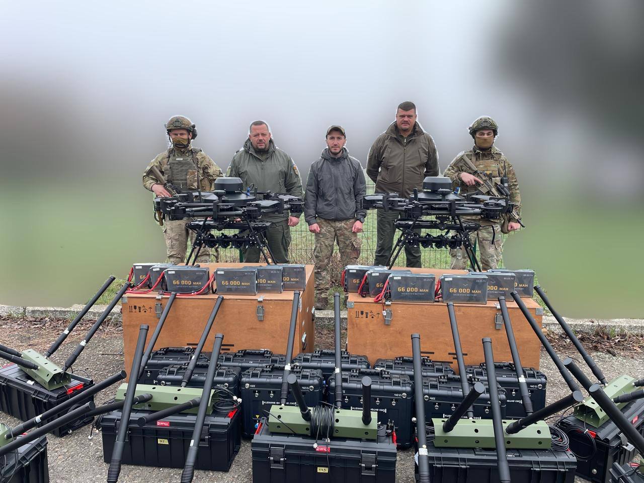 Партію РЕБів та два потужні дрони «Vampire» передали Центру спеціального призначення НГУ «Омега», – Артем Лисогор