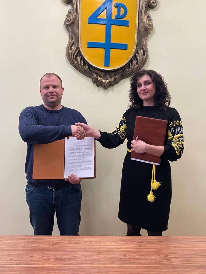 Щастинська громада: підтримка ВПО, працевлаштування та 23 партнерства – «Пліч-о-пліч»