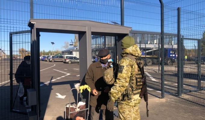 Усі КПВВ Луганщини розпочали роботу о 8:00 