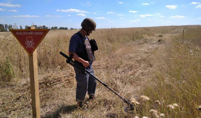 Піротехніками на Луганщині виявлено та вилучено 16 артилерійських снарядів
