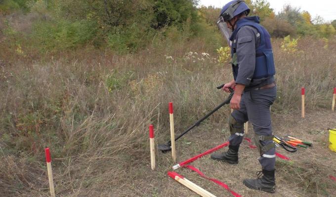 Піротехніками на Луганщині виявлено та вилучено 55 одиниць вибухонебезпечних предметів 