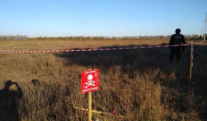 Піротехніками на Луганщині виявлено та вилучено 61 одиницю вибухонебезпечних предметів 