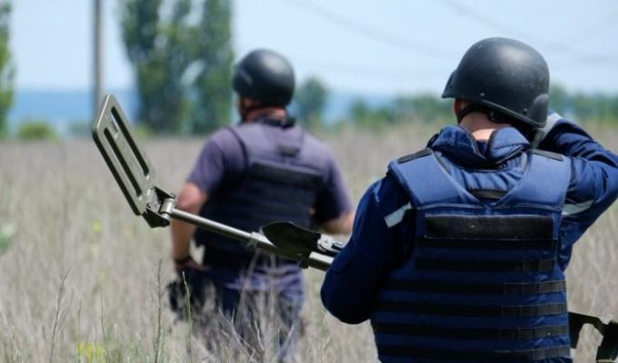 Піротехніками на Луганщині виявлено та вилучено 19 артилерійських снарядів 