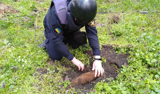 Піротехніками на Луганщині виявлено та знищено 26 вибухонебезпечних предметів 