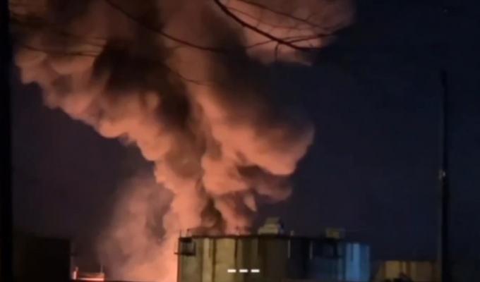 російські війська в Луганську залишилися без нафтобази